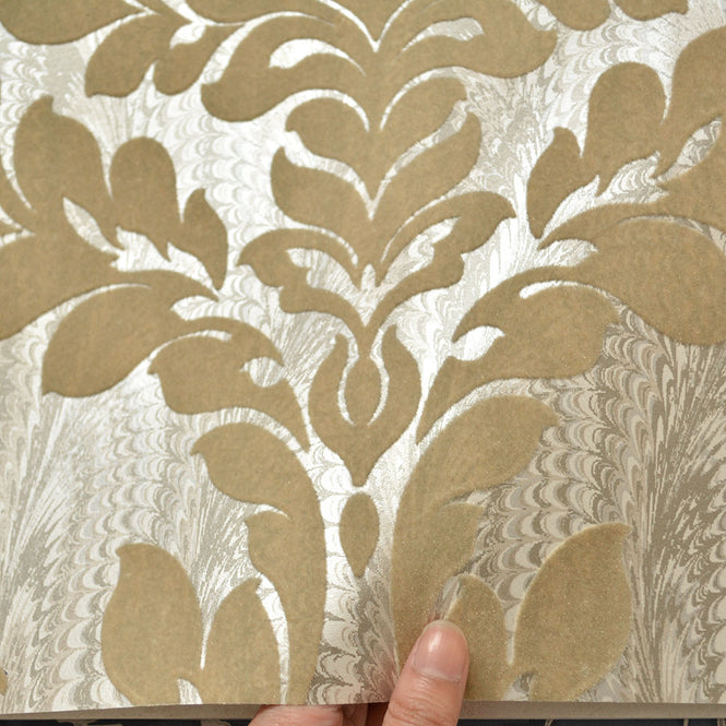 1838 Wallcoverings / Avington Faversham 1602-101-01