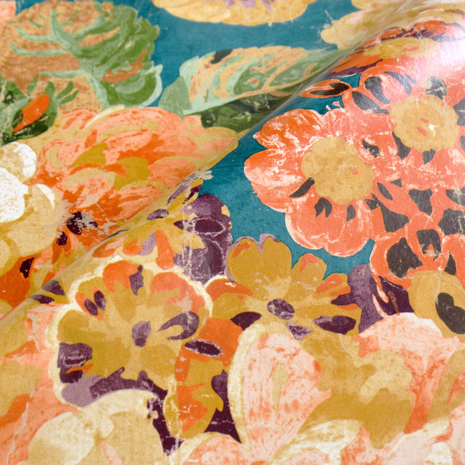 Sanderson / ONE SIXTY WALLPAPER COLLECTION / Very Rose And Peony Kinghfisher / Rowan Berry 217027