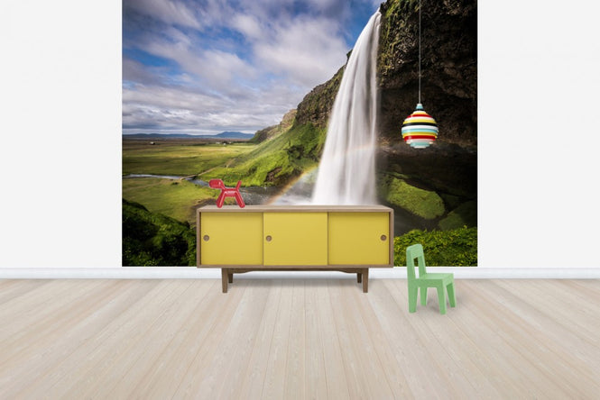 PHOTOWALL / Seljalandsfoss Waterfall with Rainbow (e40251)