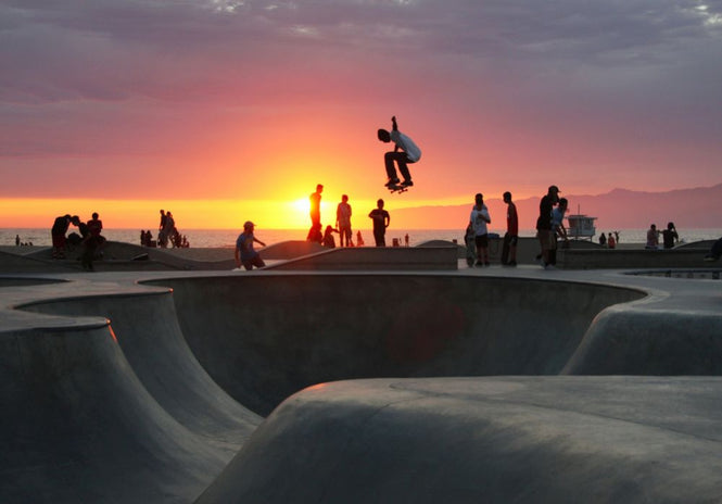 PHOTOWALL / Skateboarding at the Beach (e315834)