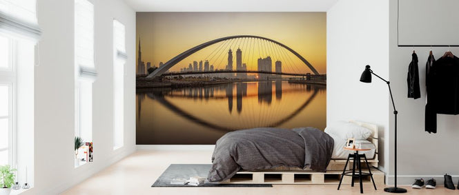 PHOTOWALL / Sunrise at the Dubai Water Canal (e324110)