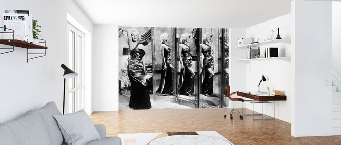PHOTOWALL / How to Marry a Millionaire (e326062)