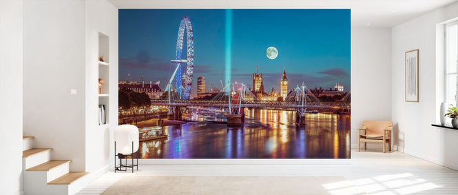 PHOTOWALL / London Skyline Across the River (e334040)